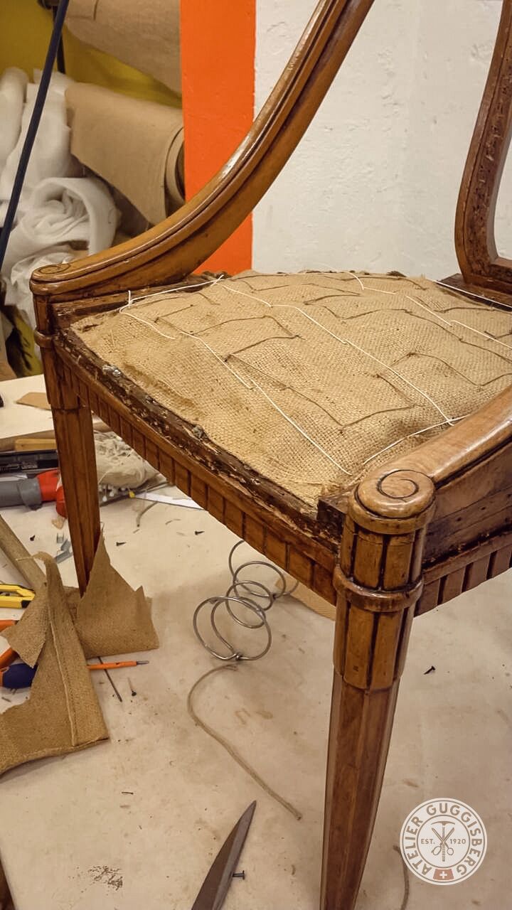 Création et Restauration Ateliers de confection de rideaux et tapissiers